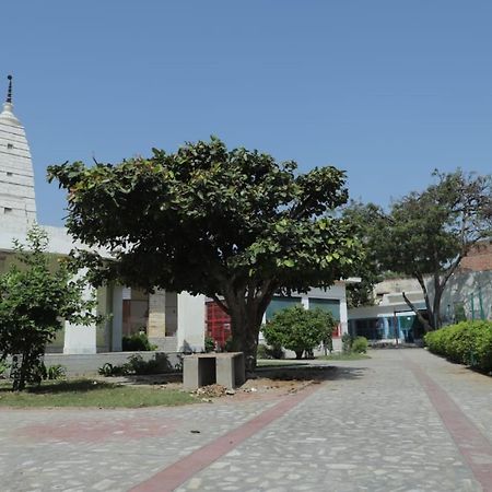 Radha Madhav Ashram Vrindāvan 외부 사진