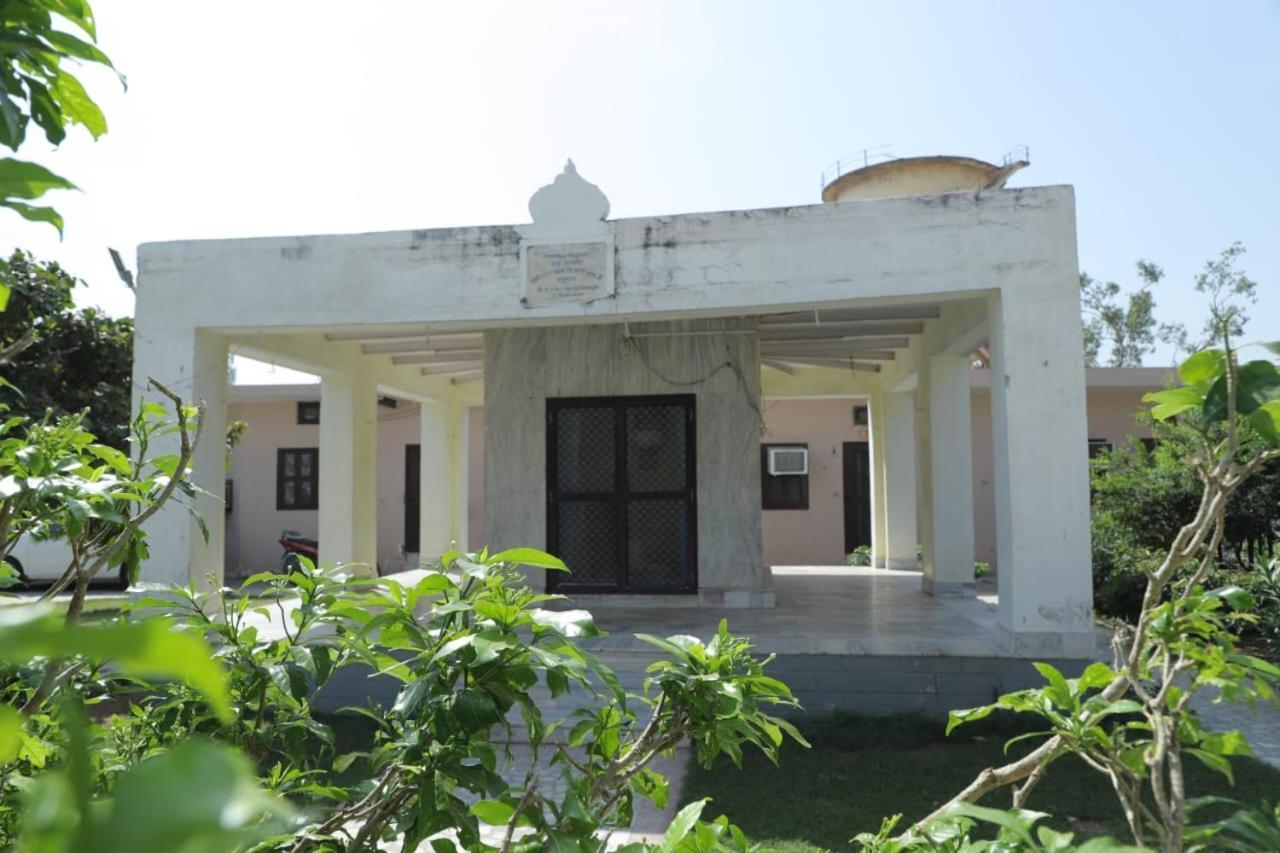 Radha Madhav Ashram Vrindāvan 외부 사진