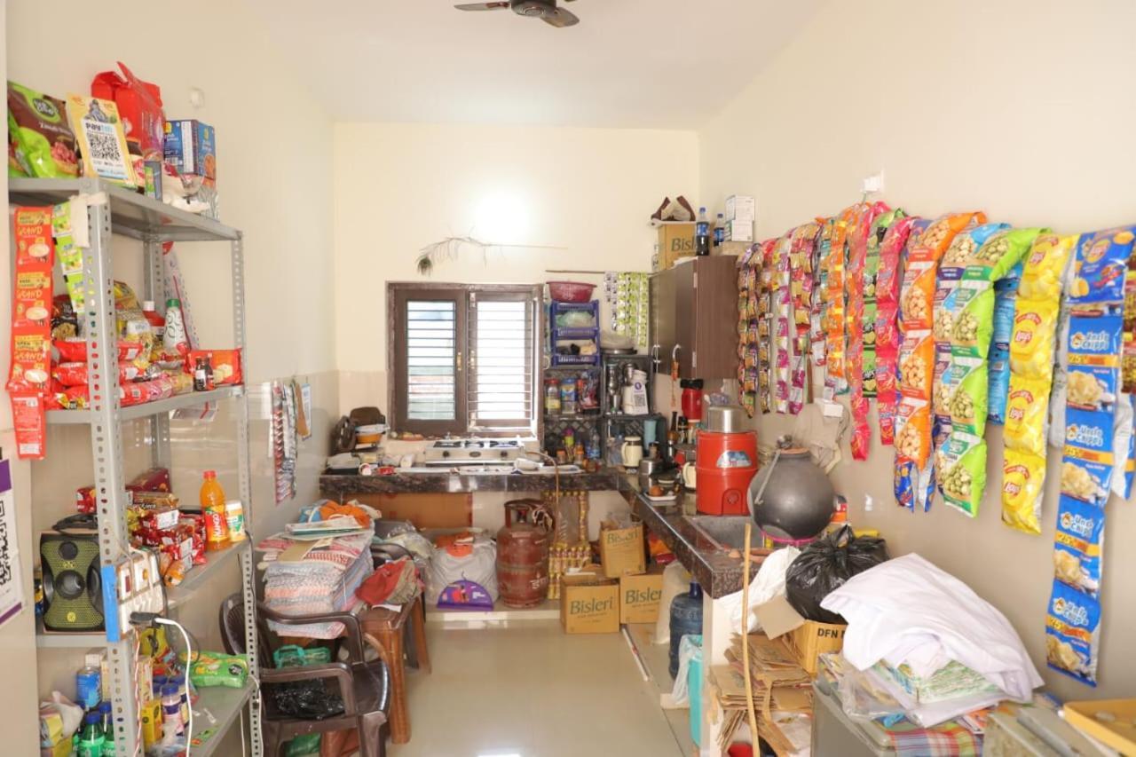 Radha Madhav Ashram Vrindāvan 외부 사진